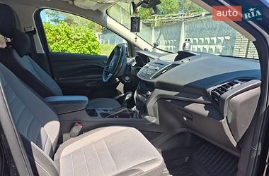 Внедорожник / Кроссовер Ford Escape 2018 в Львове