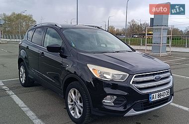 Внедорожник / Кроссовер Ford Escape 2017 в Киеве