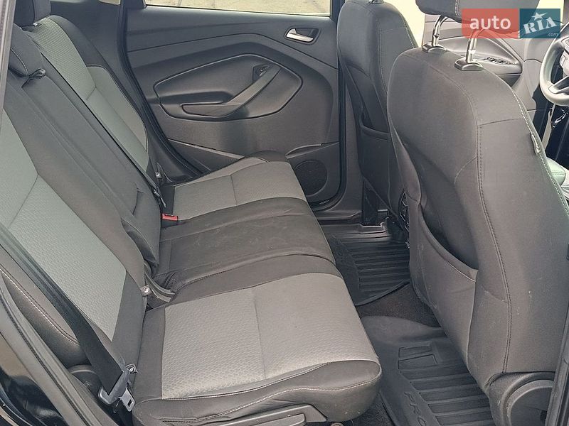 Позашляховик / Кросовер Ford Escape 2017 в Києві