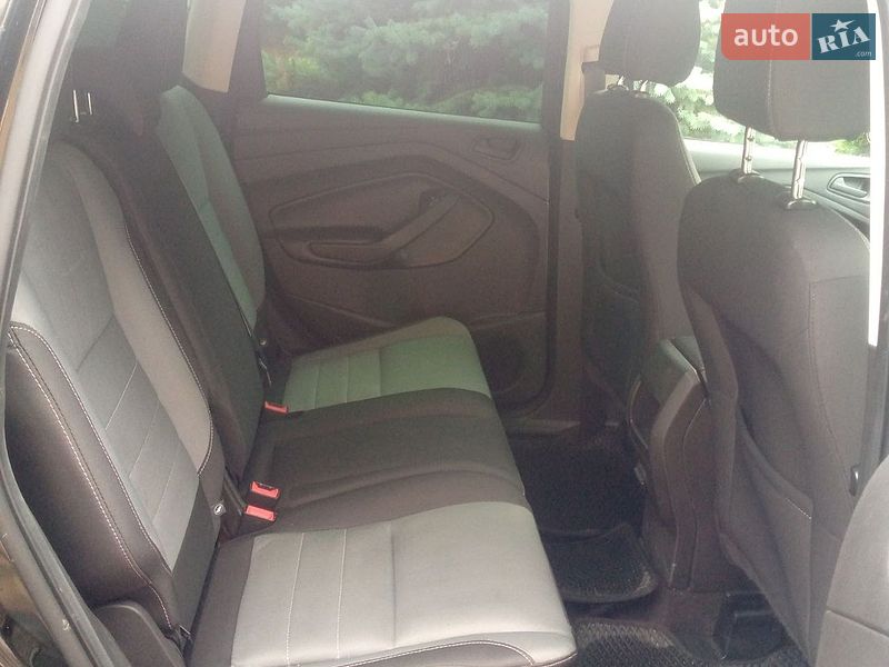Внедорожник / Кроссовер Ford Escape 2017 в Львове