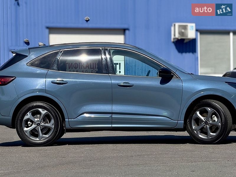 Внедорожник / Кроссовер Ford Escape 2023 в Киеве