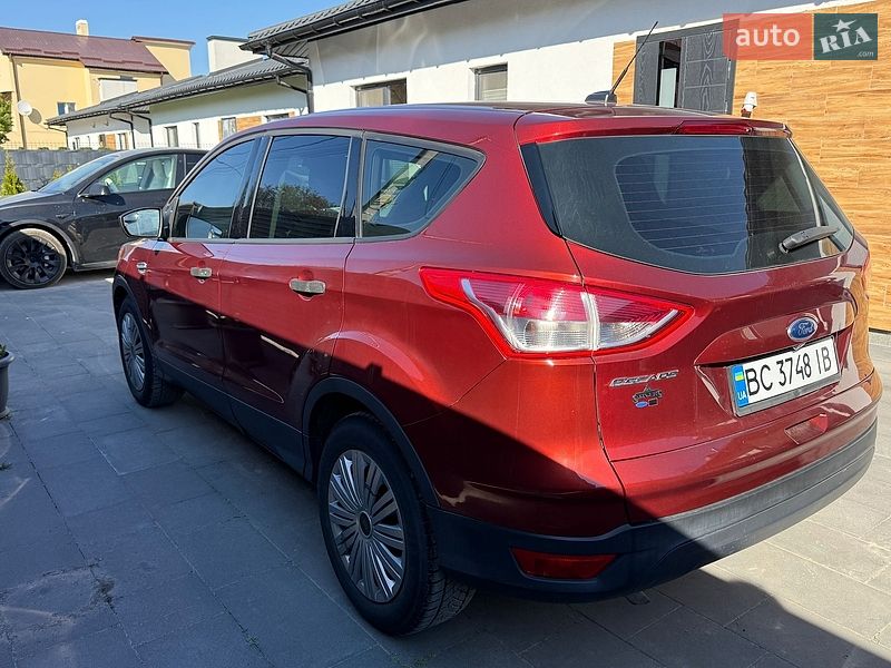Внедорожник / Кроссовер Ford Escape 2015 в Львове