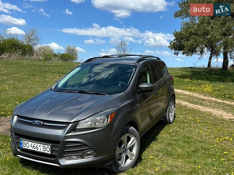 Позашляховик / Кросовер Ford Escape 2014 в Скалаті