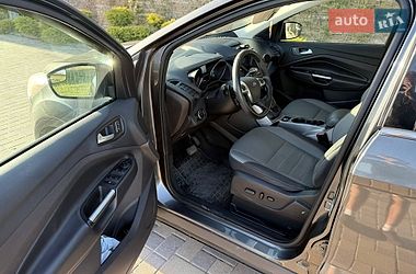 Внедорожник / Кроссовер Ford Escape 2016 в Ровно