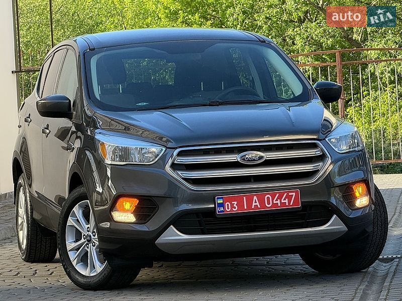 Внедорожник / Кроссовер Ford Escape 2017 в Дрогобыче