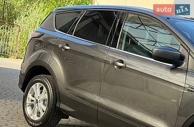 Внедорожник / Кроссовер Ford Escape 2017 в Дрогобыче
