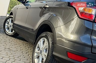 Внедорожник / Кроссовер Ford Escape 2017 в Дрогобыче