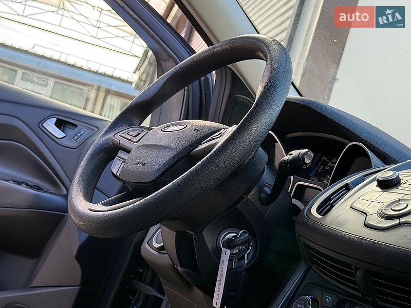 Внедорожник / Кроссовер Ford Escape 2017 в Дрогобыче