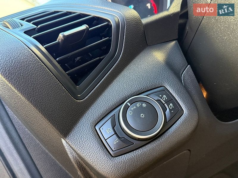 Внедорожник / Кроссовер Ford Escape 2017 в Дрогобыче
