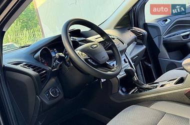 Внедорожник / Кроссовер Ford Escape 2017 в Дрогобыче