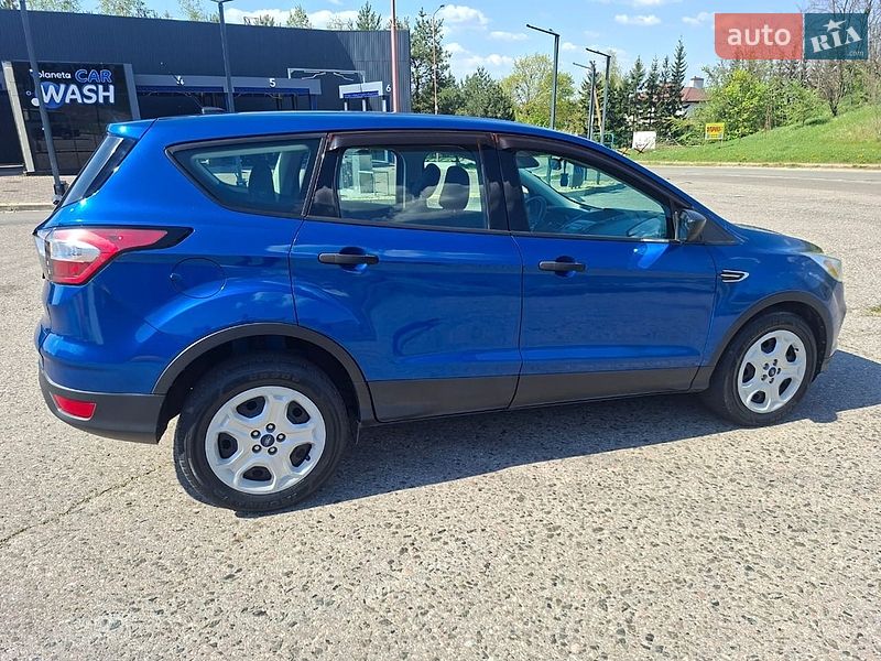 Позашляховик / Кросовер Ford Escape 2017 в Харкові