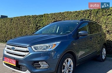 Внедорожник / Кроссовер Ford Escape 2018 в Львове