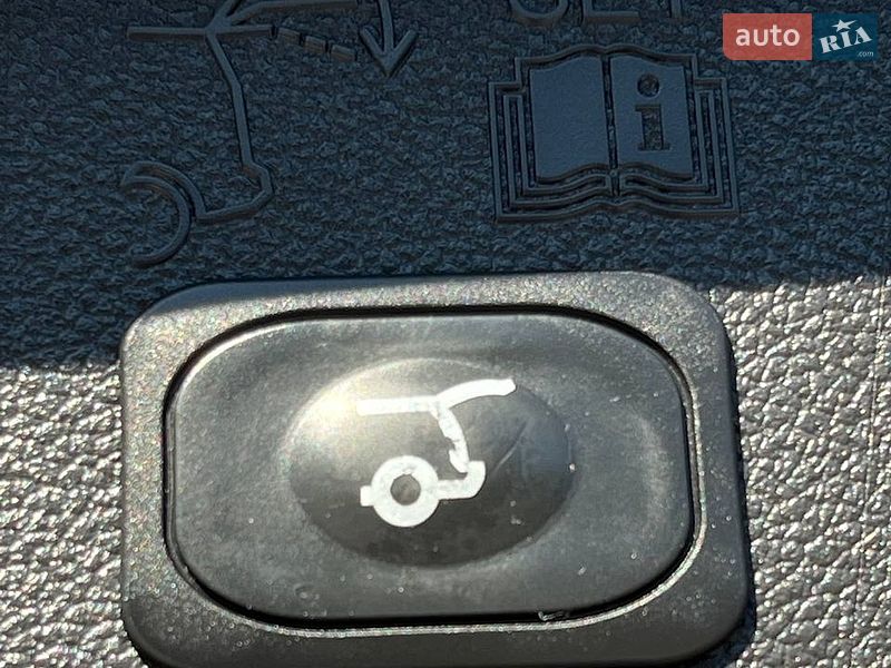 Внедорожник / Кроссовер Ford Escape 2018 в Львове