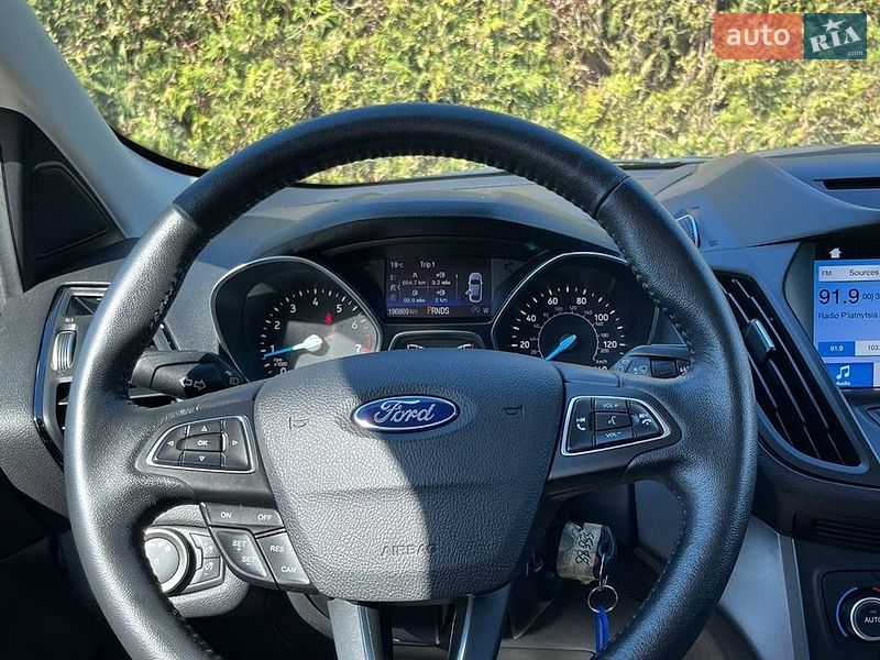 Внедорожник / Кроссовер Ford Escape 2018 в Львове