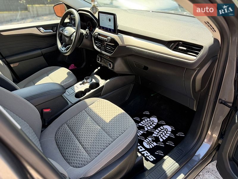 Внедорожник / Кроссовер Ford Escape 2021 в Ивано-Франковске