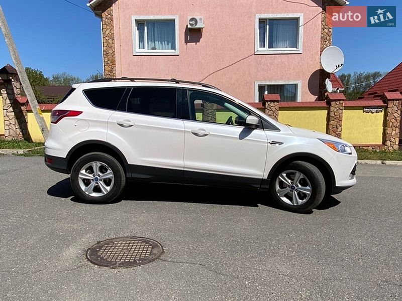 Внедорожник / Кроссовер Ford Escape 2012 в Чернигове