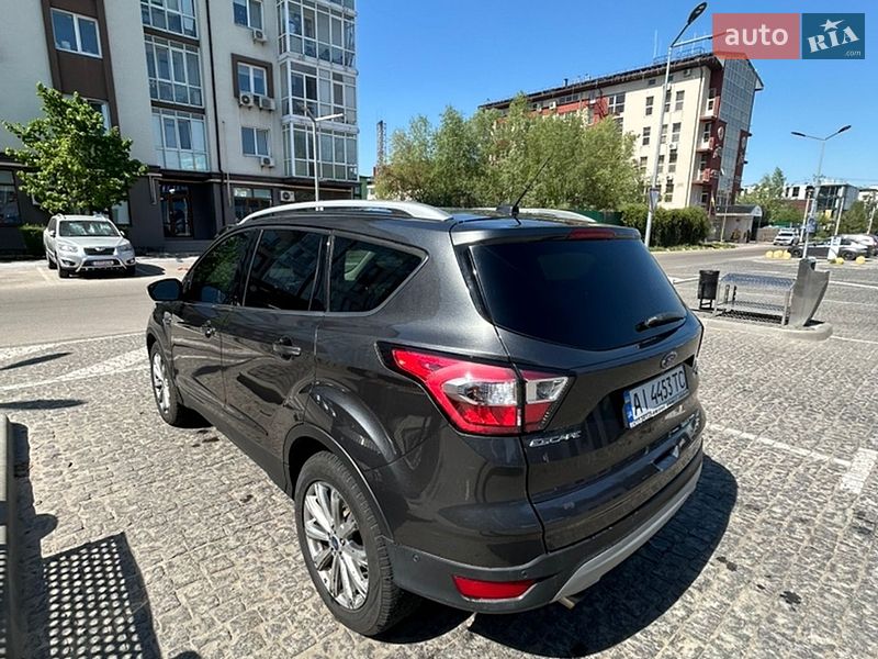 Внедорожник / Кроссовер Ford Escape 2017 в Киеве