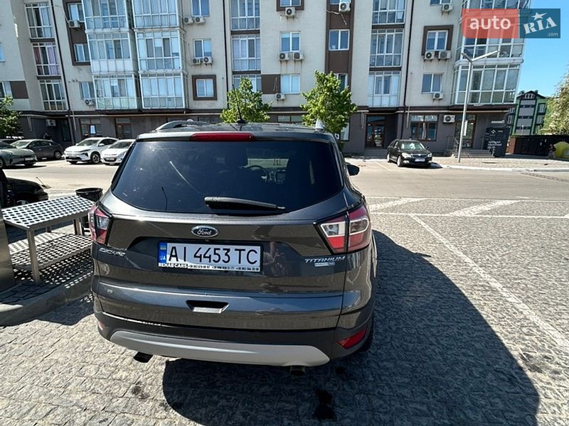Внедорожник / Кроссовер Ford Escape 2017 в Киеве