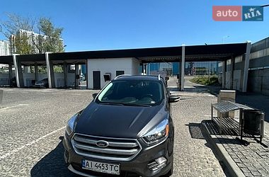 Внедорожник / Кроссовер Ford Escape 2017 в Киеве