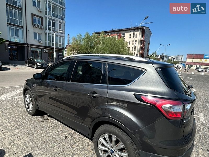 Внедорожник / Кроссовер Ford Escape 2017 в Киеве