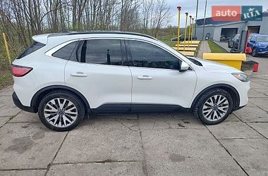 Внедорожник / Кроссовер Ford Escape 2022 в Смеле