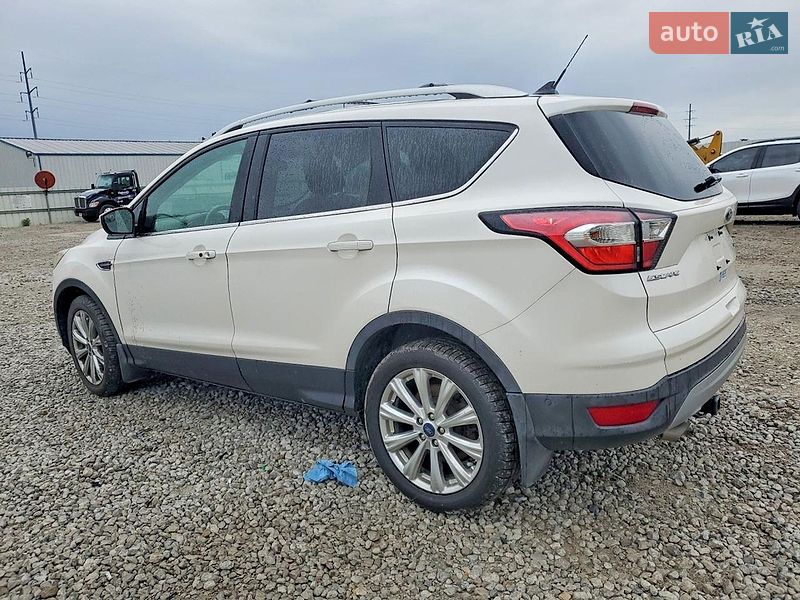 Внедорожник / Кроссовер Ford Escape 2018 в Львове