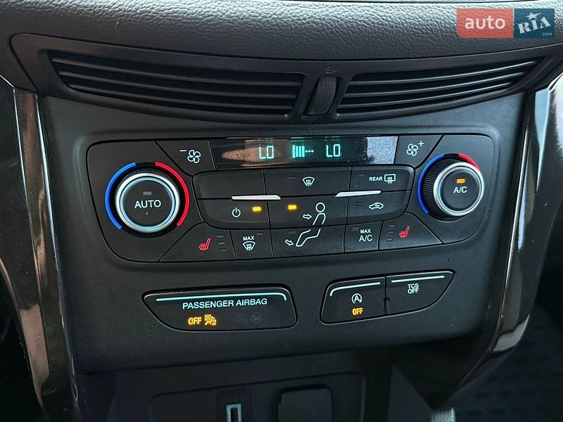 Внедорожник / Кроссовер Ford Escape 2018 в Стрые