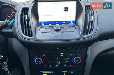 Позашляховик / Кросовер Ford Escape 2018 в Києві
