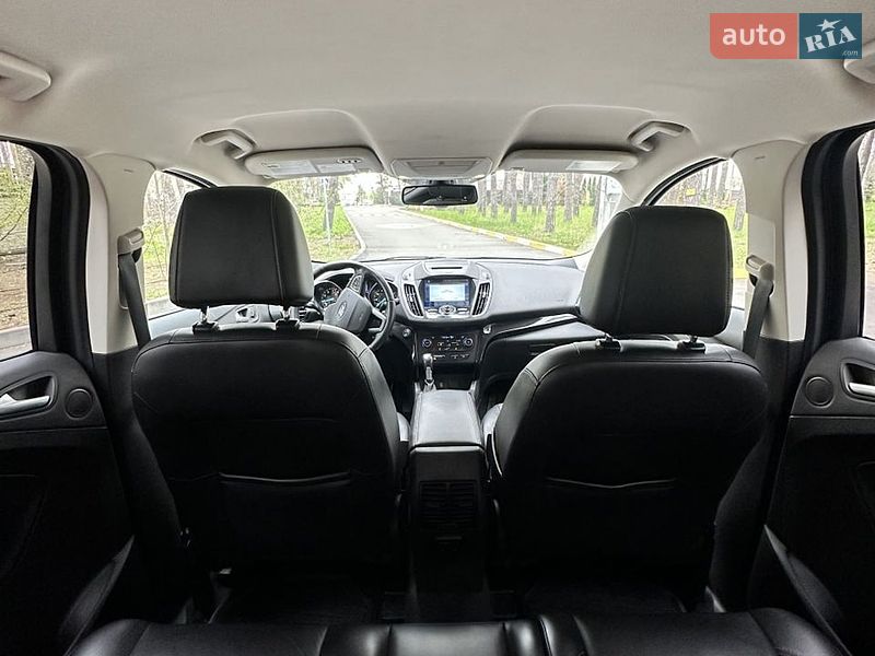Внедорожник / Кроссовер Ford Escape 2016 в Белогородке