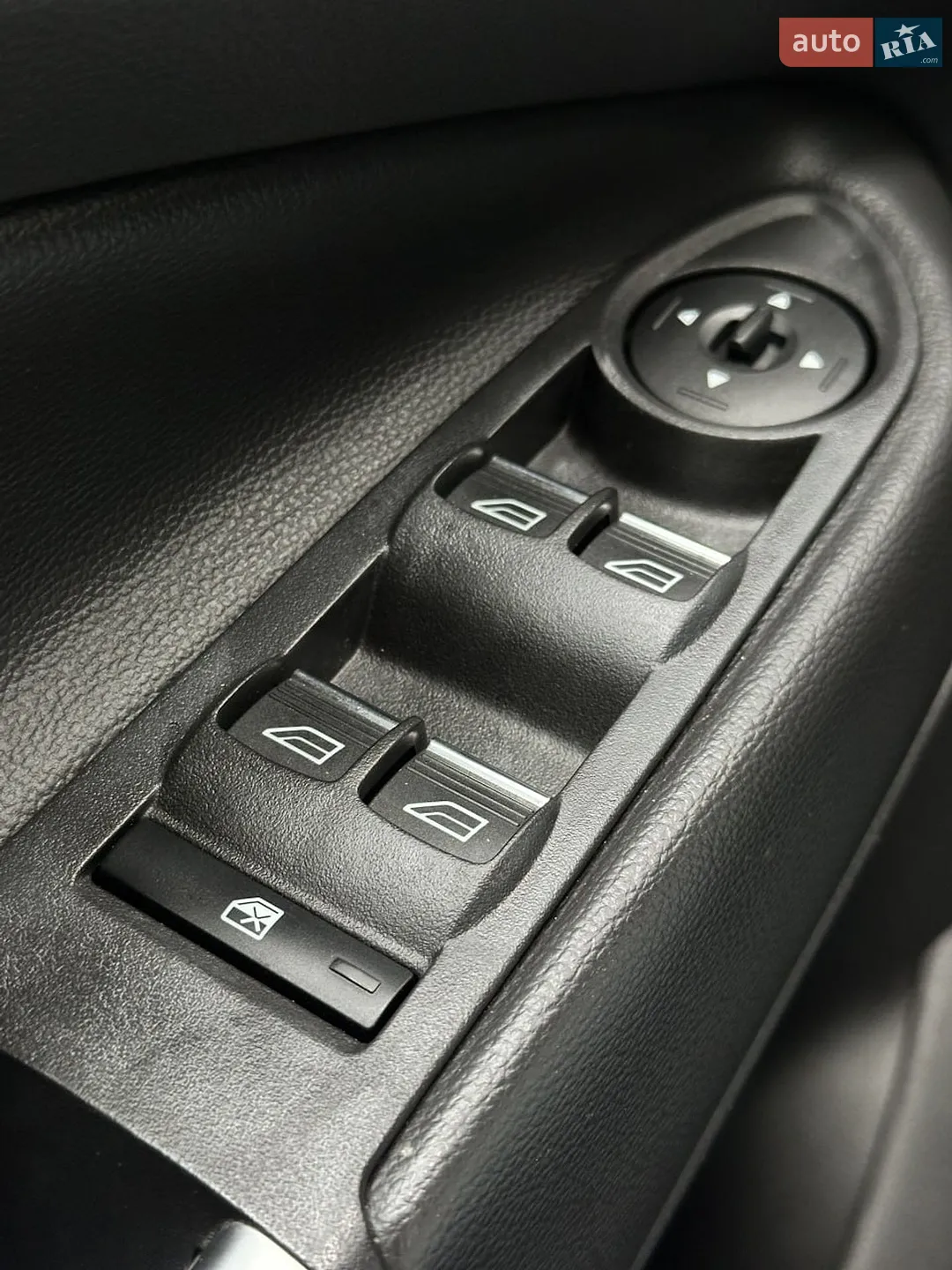 2016 Ford Escape - мініатюра 30