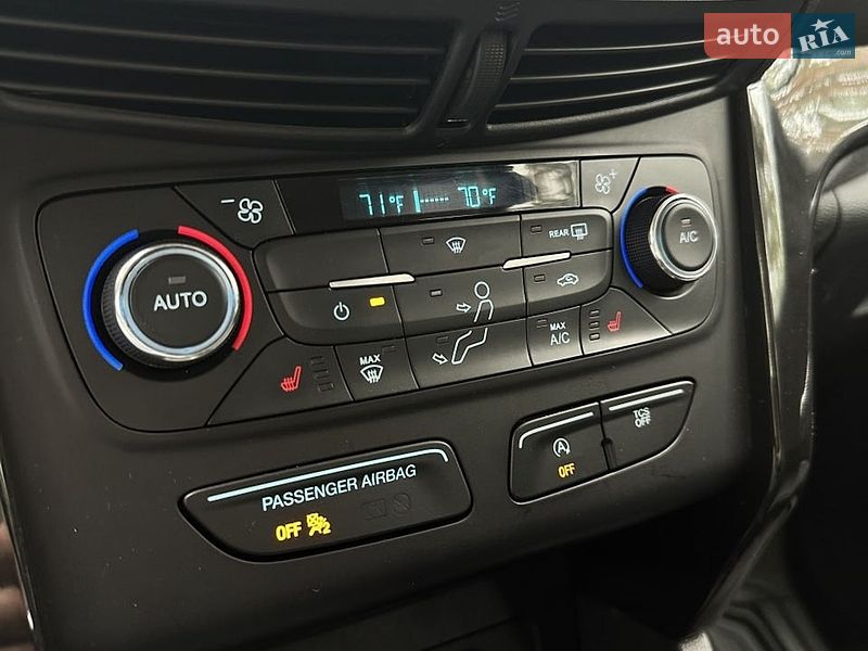 Внедорожник / Кроссовер Ford Escape 2016 в Белогородке