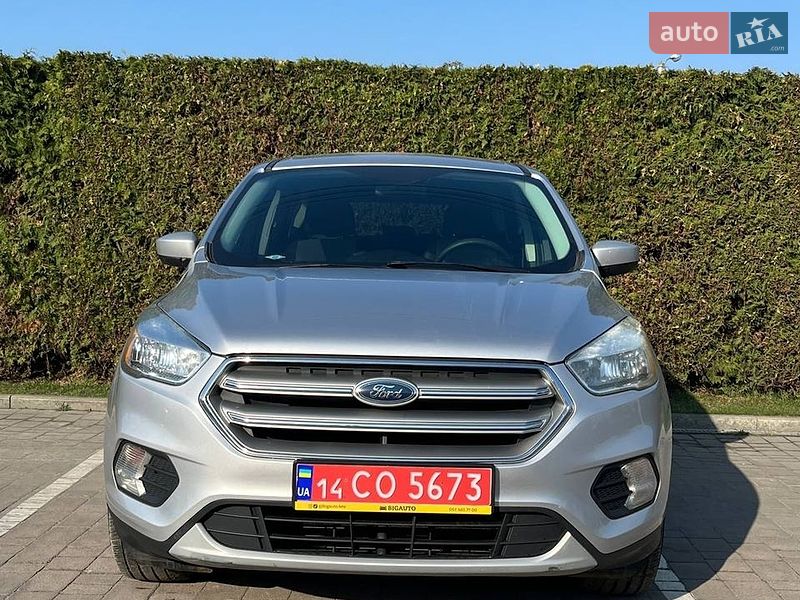 Позашляховик / Кросовер Ford Escape 2017 в Львові