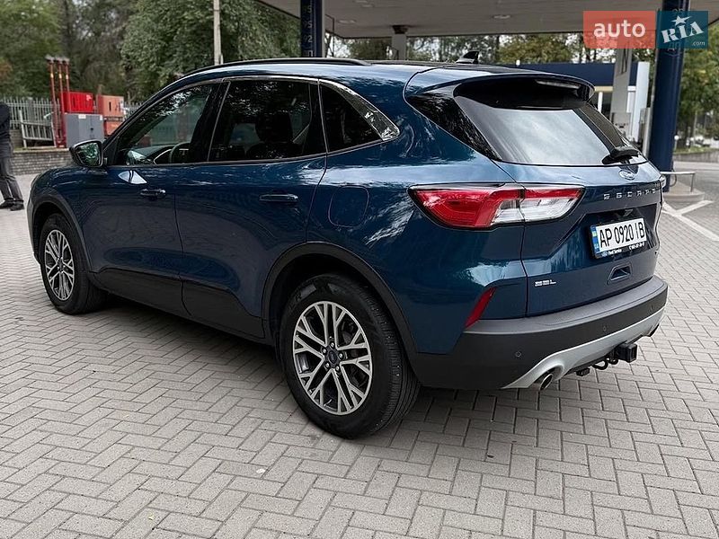 Внедорожник / Кроссовер Ford Escape 2020 в Львове