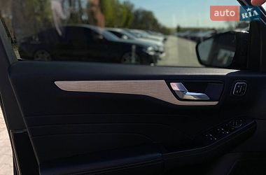 Внедорожник / Кроссовер Ford Escape 2021 в Киеве