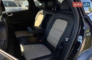 Внедорожник / Кроссовер Ford Escape 2021 в Киеве