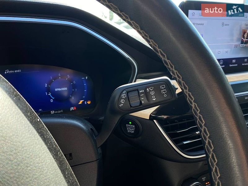 Внедорожник / Кроссовер Ford Escape 2021 в Киеве