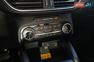 Внедорожник / Кроссовер Ford Escape 2021 в Киеве