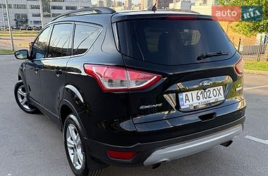 Позашляховик / Кросовер Ford Escape 2016 в Києві