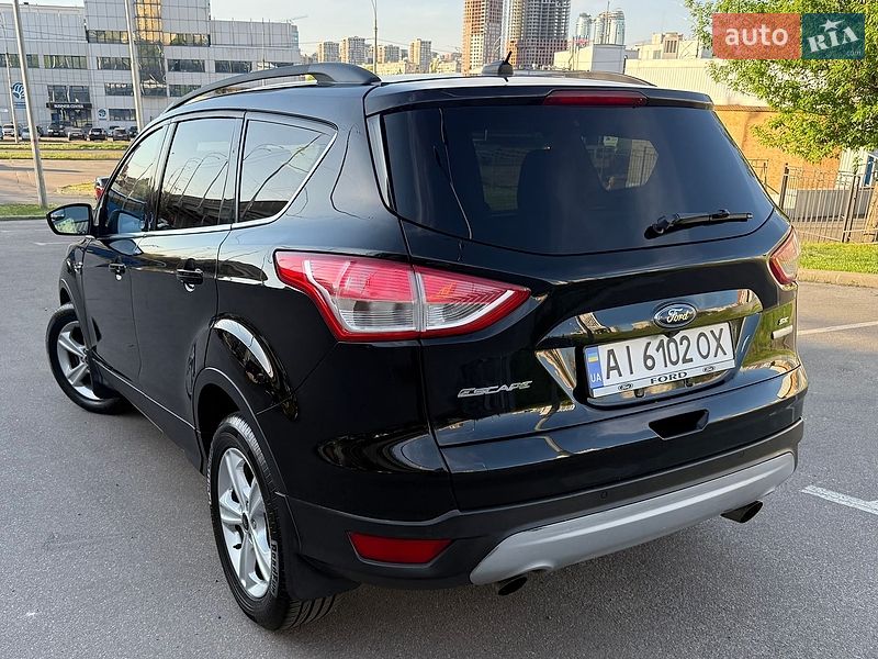 Позашляховик / Кросовер Ford Escape 2016 в Києві
