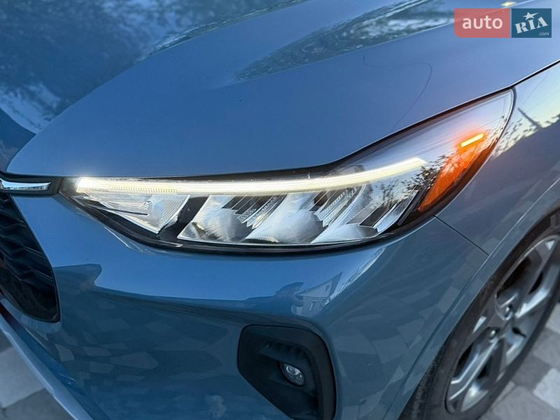 Внедорожник / Кроссовер Ford Escape 2023 в Гайвороне