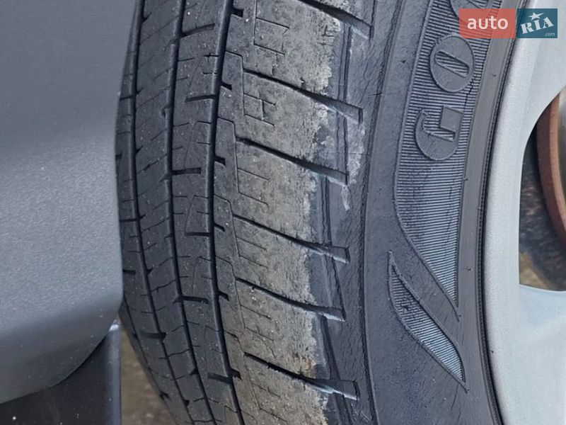 Внедорожник / Кроссовер Ford Escape 2012 в Новомосковске