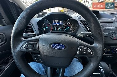 Позашляховик / Кросовер Ford Escape 2017 в Вінниці