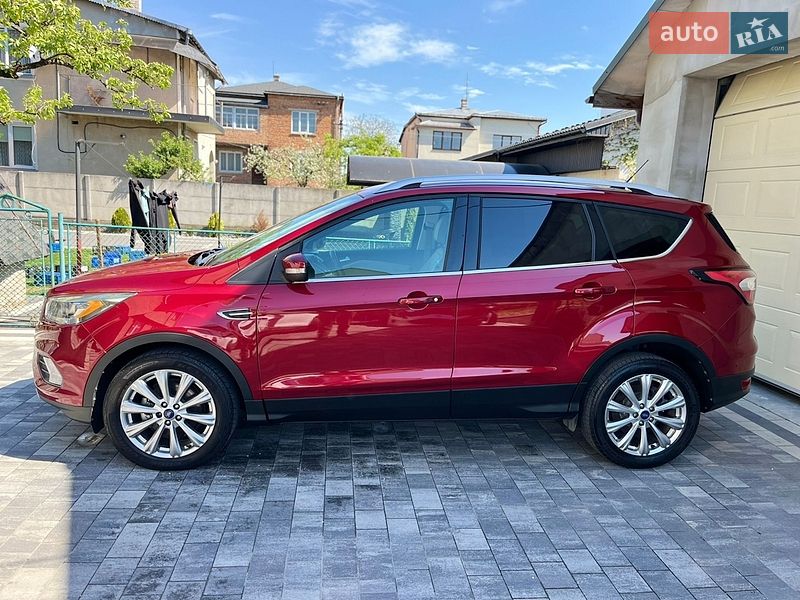 Внедорожник / Кроссовер Ford Escape 2017 в Каменке-Бугской
