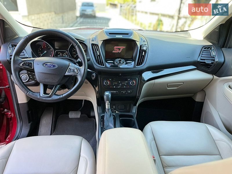 Внедорожник / Кроссовер Ford Escape 2017 в Каменке-Бугской