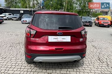 Позашляховик / Кросовер Ford Escape 2016 в Львові