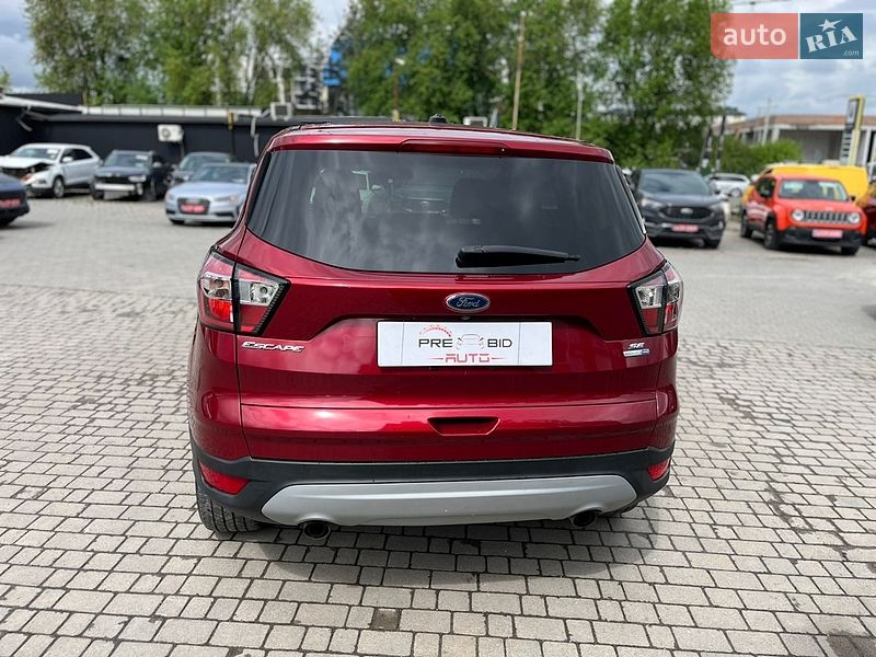 Позашляховик / Кросовер Ford Escape 2016 в Львові
