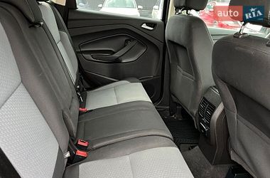 Позашляховик / Кросовер Ford Escape 2016 в Львові