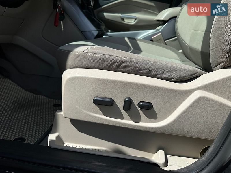 Внедорожник / Кроссовер Ford Escape 2014 в Нежине