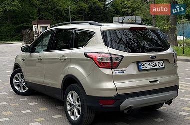 Позашляховик / Кросовер Ford Escape 2016 в Трускавці