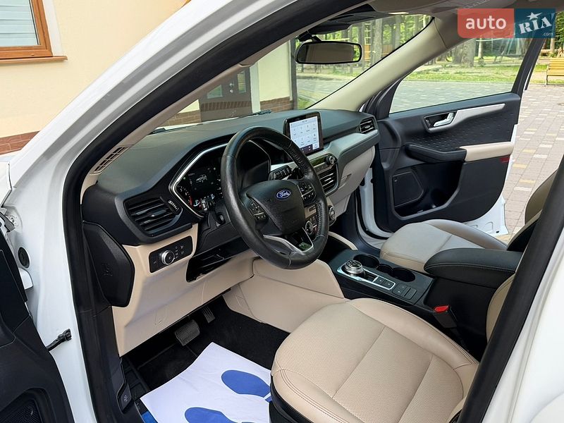 Позашляховик / Кросовер Ford Escape 2020 в Дрогобичі